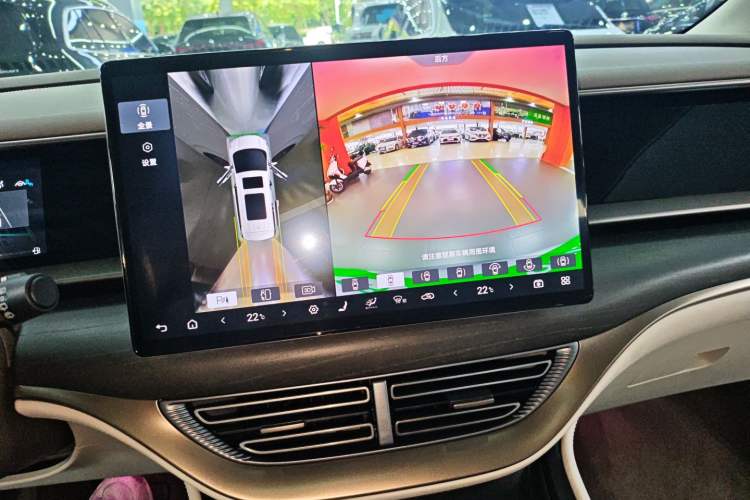 Used Denza D9 2022 DM-i 970 Four-Wheel Drive Prestige Model Audio And AC Panel