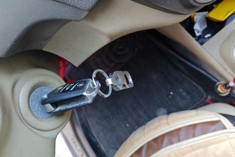 Used Nissan Sylphy 2012 Classic 1.6XE Automatic Comfort Edition Vehicle Key