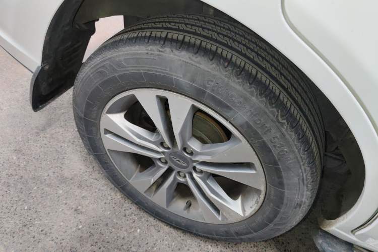 Used Chery Tiggo 3 2015 1.6L CVT ZhiShang Sport Edition Right Rear Wheel Hub