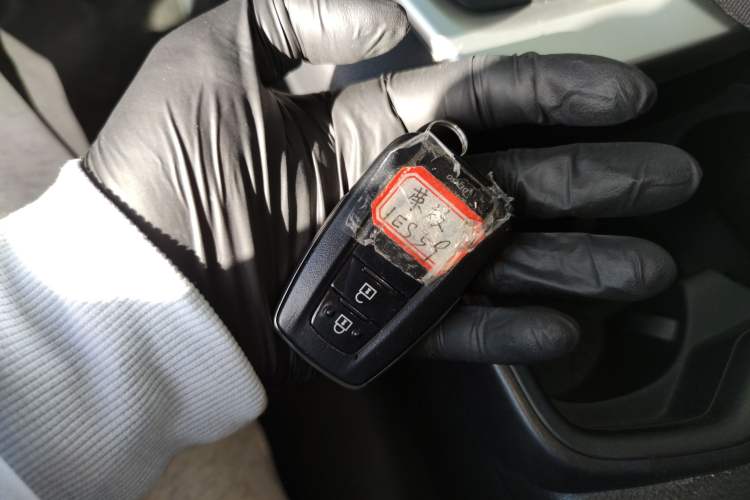 Used Toyota RAV4 2023 Dual-Motor 2.5L E-CVT Two-Wheel Drive Elite Edition
