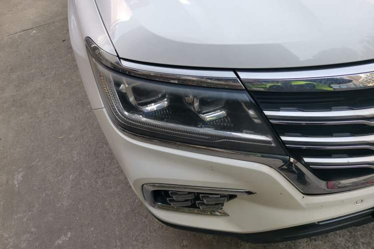 Used Roewe RX8 2019 30T Smart Connectivity Two-Wheel Drive Supreme Flagship Edition