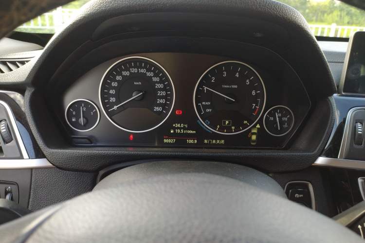 Used BMW 3 Series 2019 320Li Fashion Model
