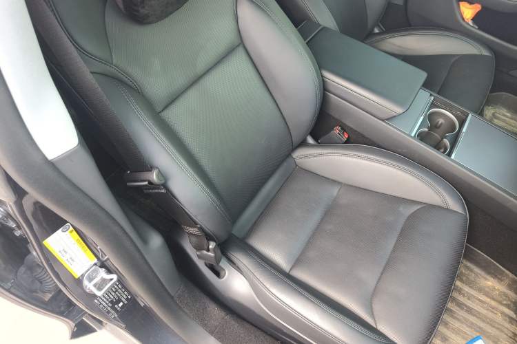 Used Tesla Model 3 2023 Rear-Wheel-Drive Version
