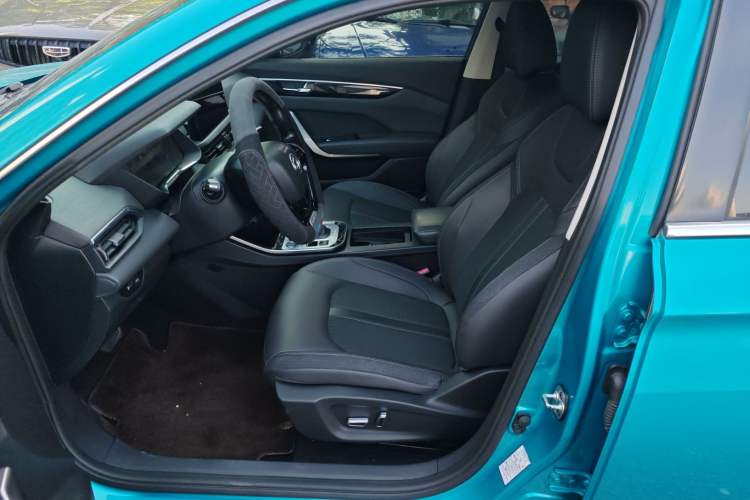 Used Dongfeng Aeolus Yixuan 2020 230T Automatic Advanced Edition
