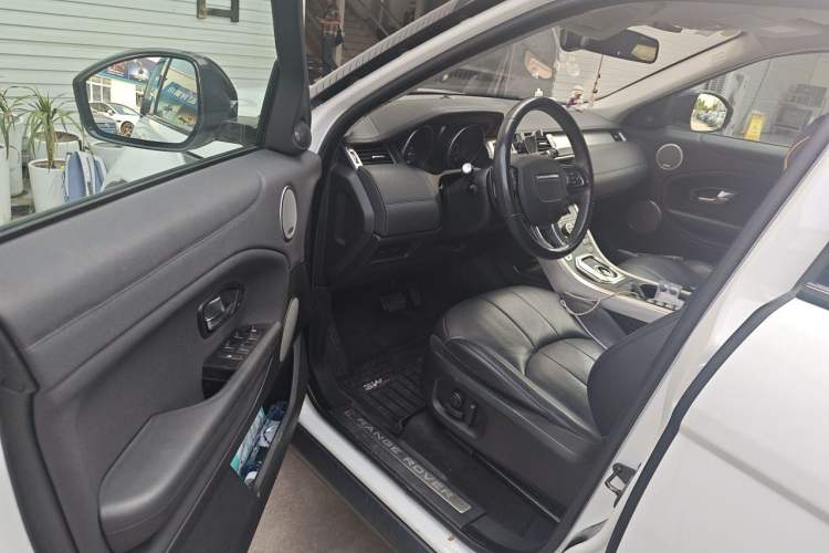 Used Land Rover Range Evoque 2018 240 PS SE Smart Brilliance Edition