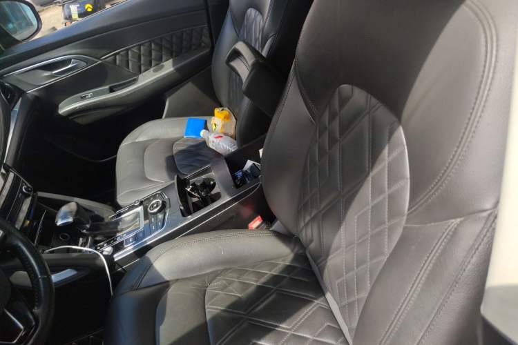 Used BORGWARD BX7 2018 28T Two-Wheel Drive Luxury Version 5 Seats China V Emission Standard