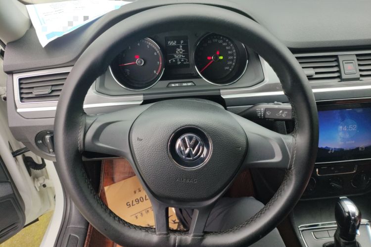 Used Volkswagen Bora 2018 1.5L Automatic Fashion Model Steering Wheel