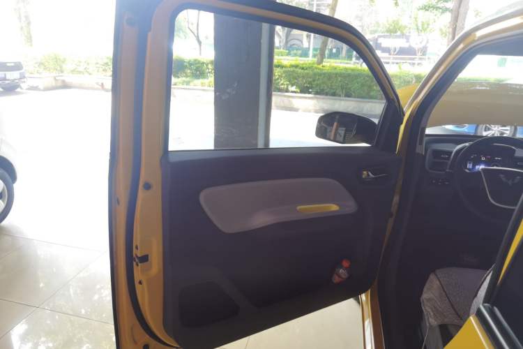 Used Wuling Hongguang MINIEV 2021 Macaron Fashion Model Lithium Iron Phosphate