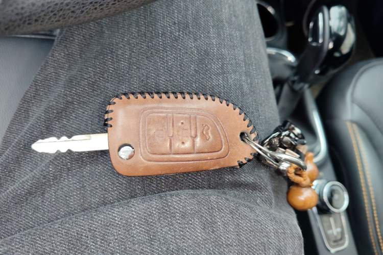 Used Dongfeng Aeolus AX4 2018 1.6L DCT Trendy & Stylish Model with Sunroof Vehicle Key