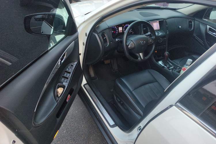 Used Infiniti QX50 2015 2.5L Enjoyment Edition Driver Seat