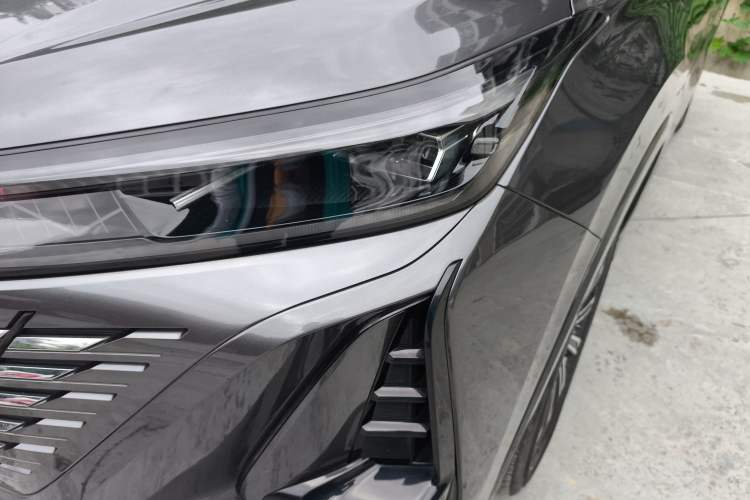 Used CHANGAN CS75 PLUS 2023 3rd Generation 1.5T Automatic Pilot Model Left Front Headlight