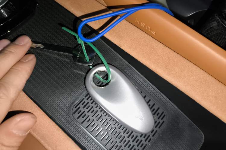 Used VOYAH PASSION 2024 PHEV Four-Wheel Drive Ultra-Long Range Flagship Model
