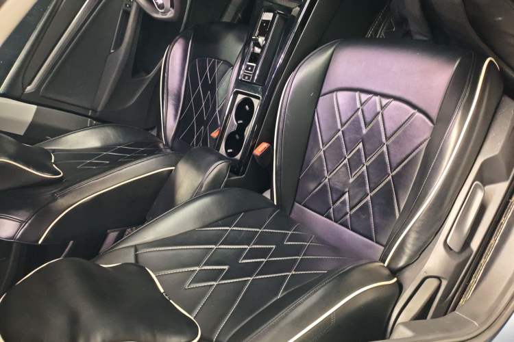 Used Volkswagen Lamando 2022 Lavida L 280TSI DSG Hot Edition Right Front Seat