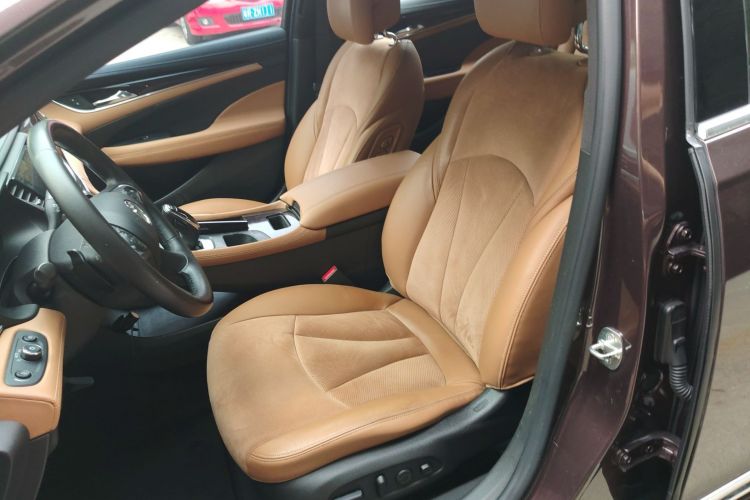 Used Buick LaCrosse 2016 28T Luxury Version Left Front Seat