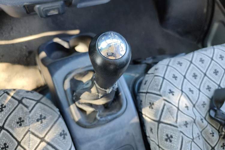 Used Jinbei Hiace X30 2018 1.3L Standard Edition DLCG12 Gear Lever