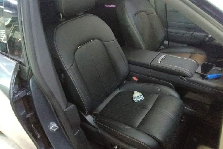 Used Zeekr 7X 2025 100kWh Long-Range All-Wheel Drive Intelligent Driving Version
