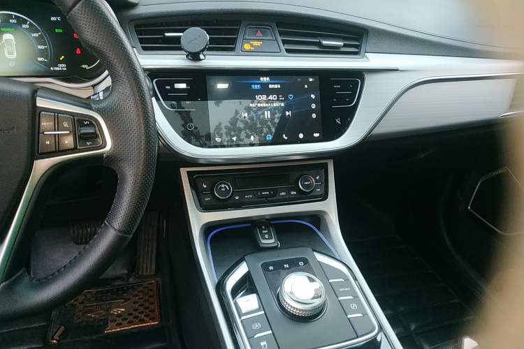 Used Geely Auto Emgrand GSe 2018 Zunshang Model Audio And AC Panel