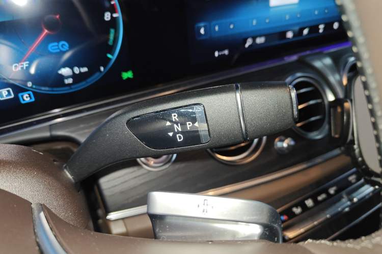 Used Mercedes-Benz E-Class New Energy 2023 E 350 e L Plug-in Hybrid Sedan