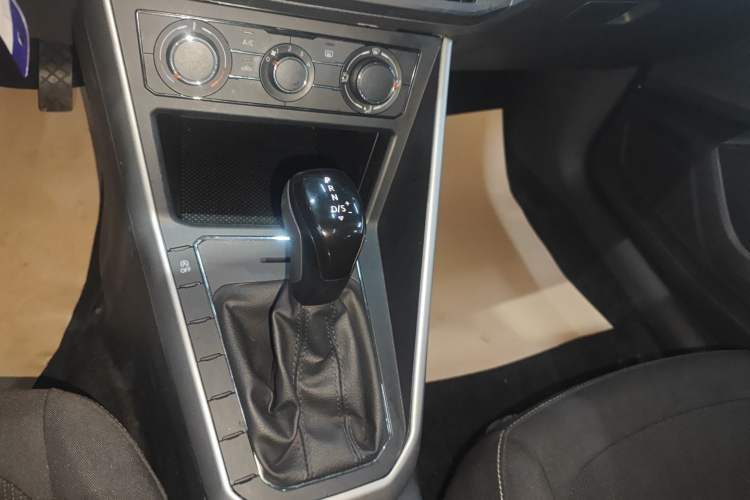 Used Volkswagen Polo 2021 Plus 1.5L Automatic Panoramic Enjoyment Edition Gear Lever