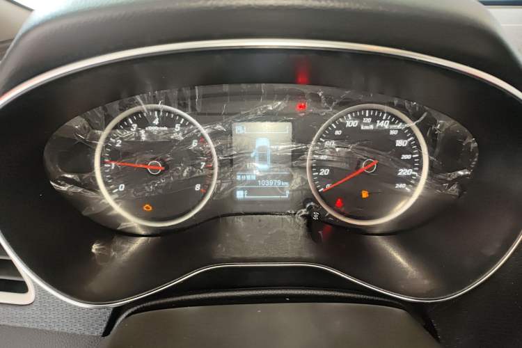 Used Baojun 730 2019 1.5T Manual Fashion Model 7-seater China VI