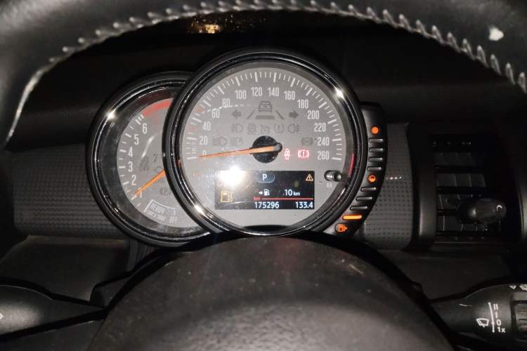 Used MINI 2014 1.5T COOPER Fun Instrument Cluster