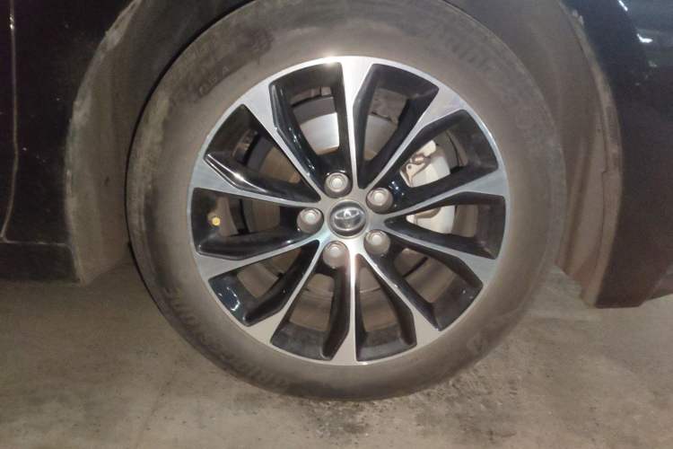 Used Toyota Avalon 2022 2.5L Luxury Edition
