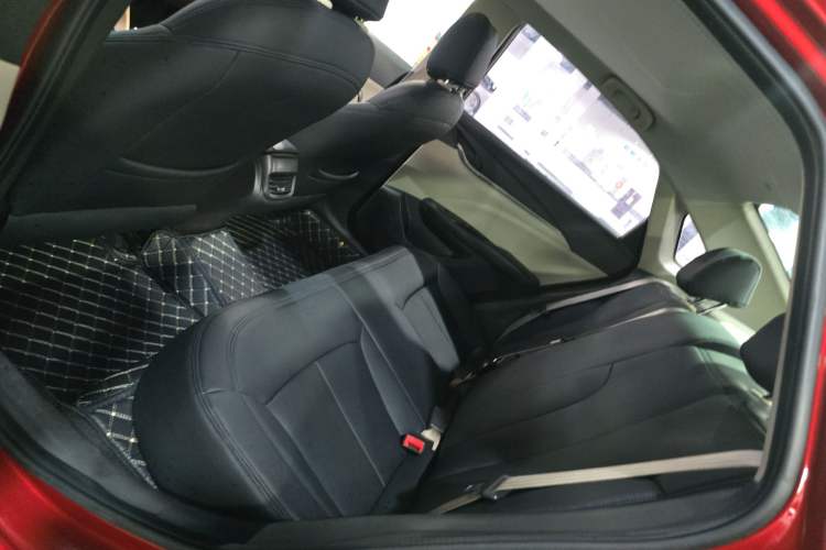 Used Buick GT 2015 15N Automatic Elite Version Left Rear Seat