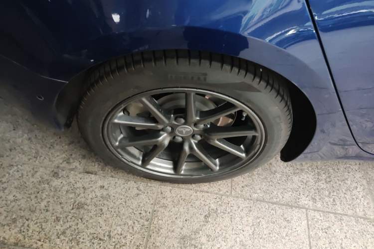 Used Tesla Model 3 2020 Standard Range Rear-Wheel Drive Upgraded Version Exterior 5