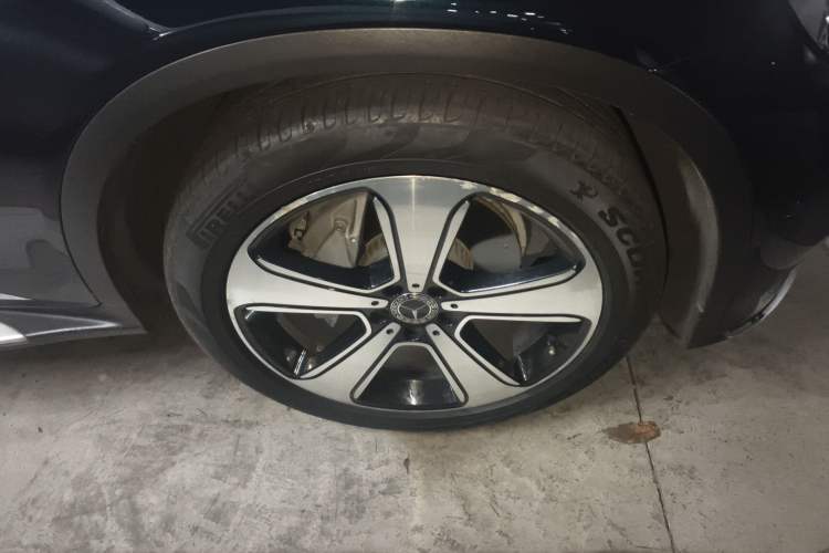 Used Mercedes-Benz GLC 2019 GLC 300 L 4MATIC Dynamic Model
