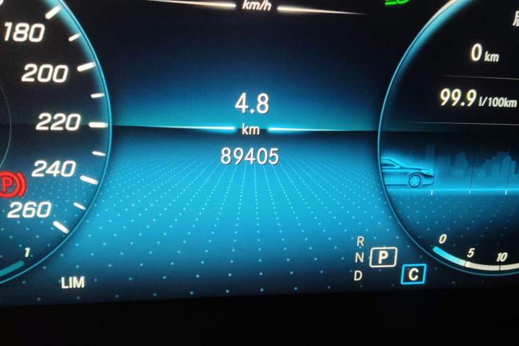 Used Mercedes-Benz GLC Coupe 2020 GLC 260 4MATIC Coupe SUV Odometer Close Up