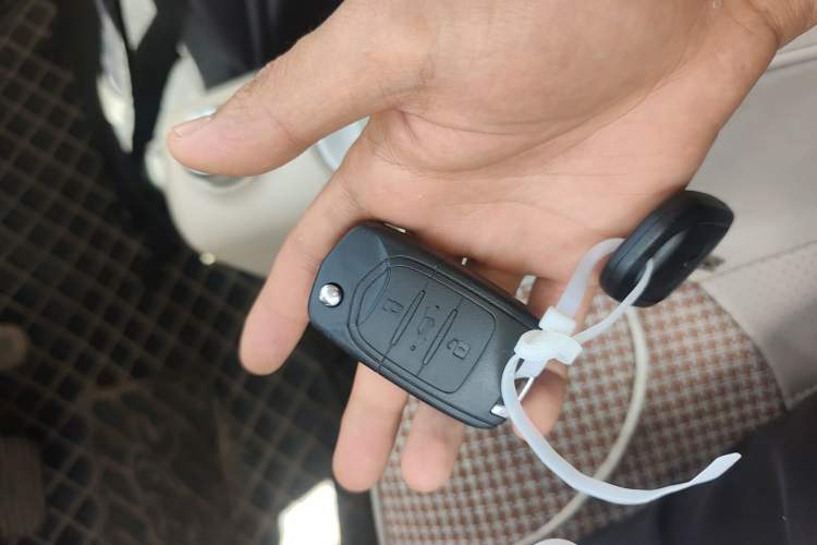 Used Wuling Hongguang MINIEV 2024 3rd Generation 215km Advanced Version Vehicle Key