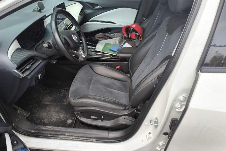 Used Buick Velite 6 2022 Plug-in Hybrid Connected Smart Model Left Front Seat