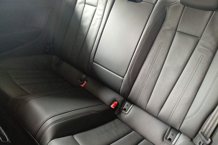 Used Audi A5 2020 Coupe 40 TFSI Fashion Edition China VI Emission Standard Left Rear Seat