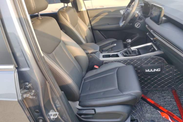 Used Wuling Jiachen 2022 1.5L Manual Comfort Edition
