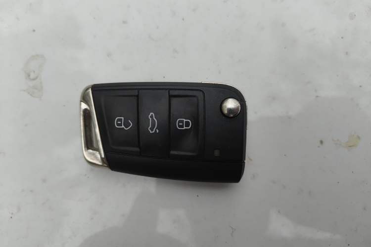 Used Volkswagen Polo 2021 Plus 1.5L Automatic Colorful Tech Edition Vehicle Key