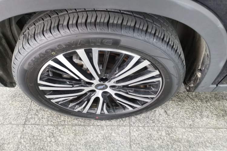 Used CHANGAN OSHAN X7 2021 1.5T Automatic Luxury Model Left Front Wheel Hub