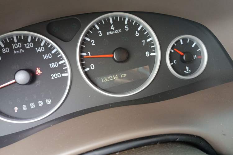 Used Buick GL8 2014 2.4L Comfort Edition Odometer Close Up