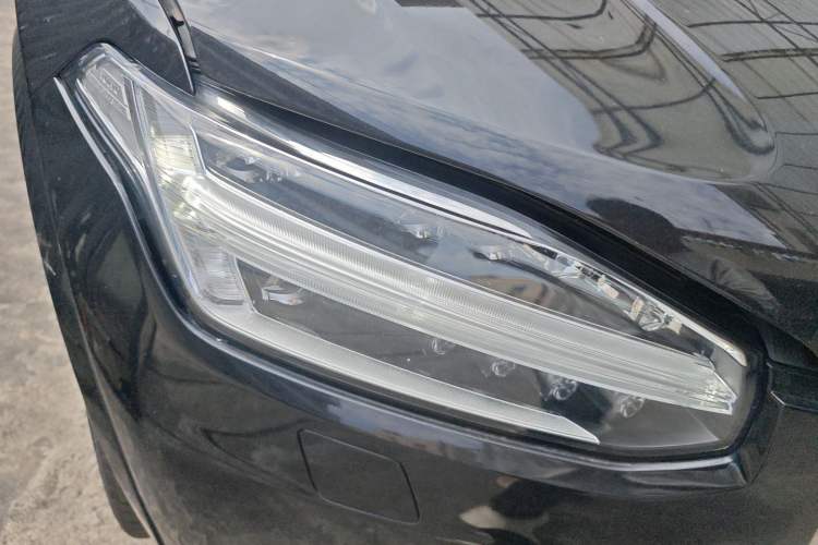 Used Volvo XC90 2018 T6 Zhiya Edition 7-seater Right Front Headlight