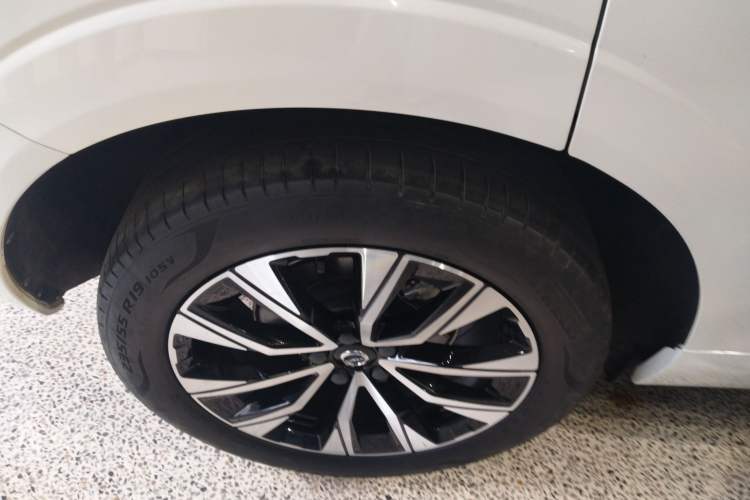 Used Volvo XC60 2023 B5 4x4 Smart Luxury Edition
