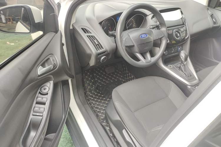 Used Ford Focus 2015 Hatchback 1.6L Automatic Comfort Model