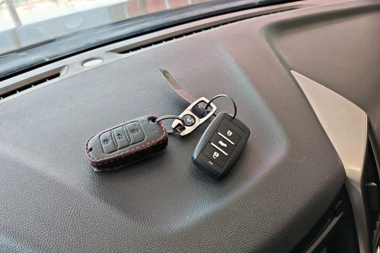 Used CHANGAN CS75 2016 1.8T Automatic Elite Model China V Standard
