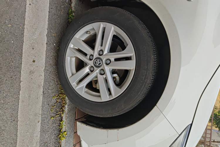 Used Toyota Levin 2022 Dual-Engine 1.8H E-CVT Luxury Edition
