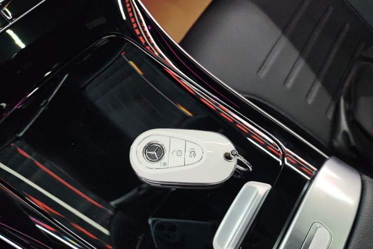 Used Mercedes-Benz C-Class New Energy 2025-Year Facelifted C 350 eL
