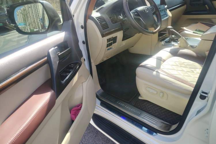 Used Toyota Land Cruiser  Driver Seat