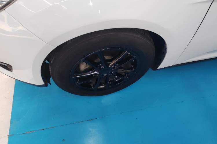 Used Ford Focus 2017 Hatchback 1.6L Automatic Fashion Edition Smart Drive Version
