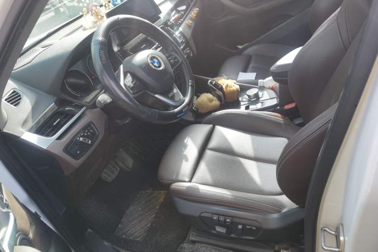 Used BMW X1 2020 sDrive25Li Leading Model

