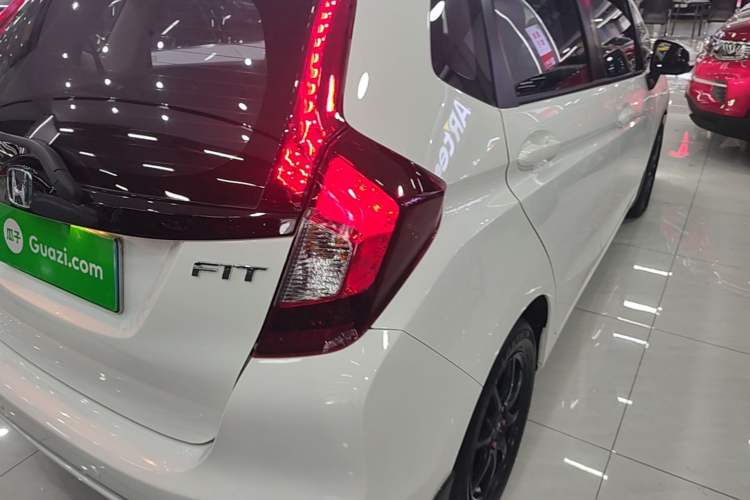 Used Honda Fit 2018 1.5L CVT Comfort Version
