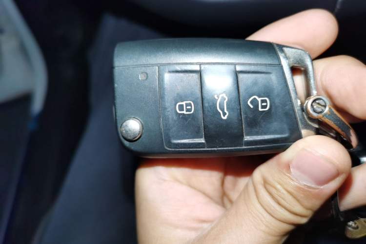 Used Volkswagen Tharu 2022 280TSI Two-Wheel Drive Comfort Edition Vehicle Key