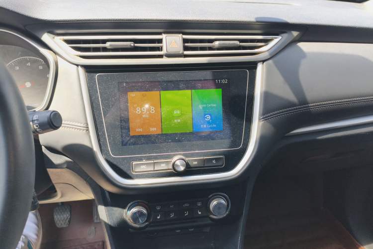 Used Roewe RX3 2018 1.6L Manual Elite Edition Audio And AC Panel