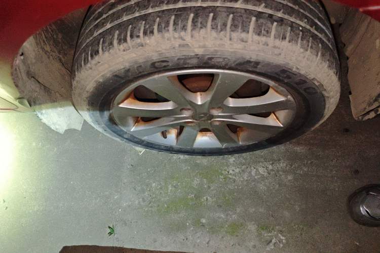 Used Geely Auto GC7 2013 1.5L Manual Luxury Model Right Front Wheel Hub